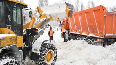 Уборка и вывоз снега в Воронеже: избавим от лишнего снега
